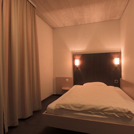 Hotel Zum Goldenen Kreuz Frauenfeld Kamer foto