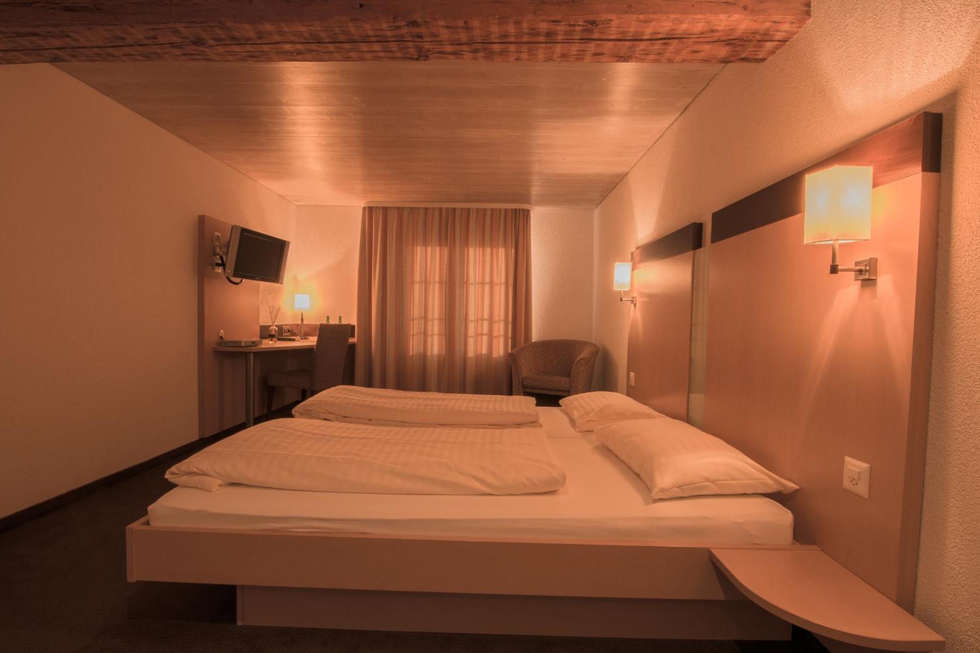 Hotel Zum Goldenen Kreuz Frauenfeld Kamer foto